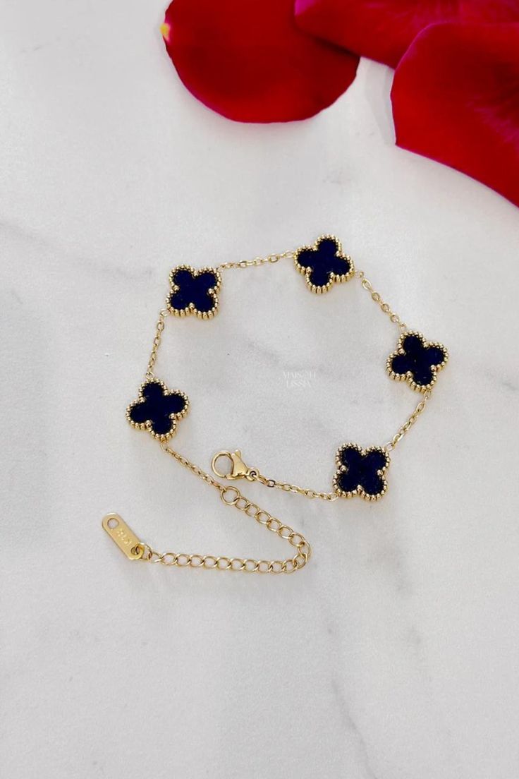 Black Cloves Bracelet  - Anti Tarnish