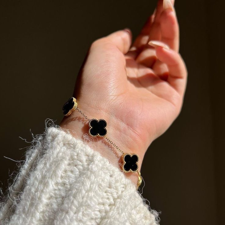 Black Cloves Bracelet  - Anti Tarnish