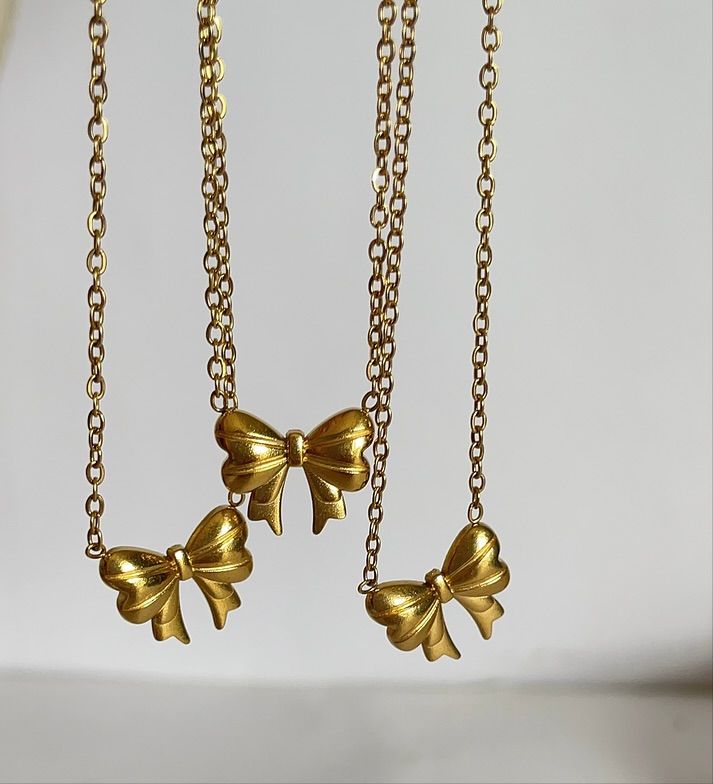 Golden Promise Bow Necklace - Anti Tarnish
