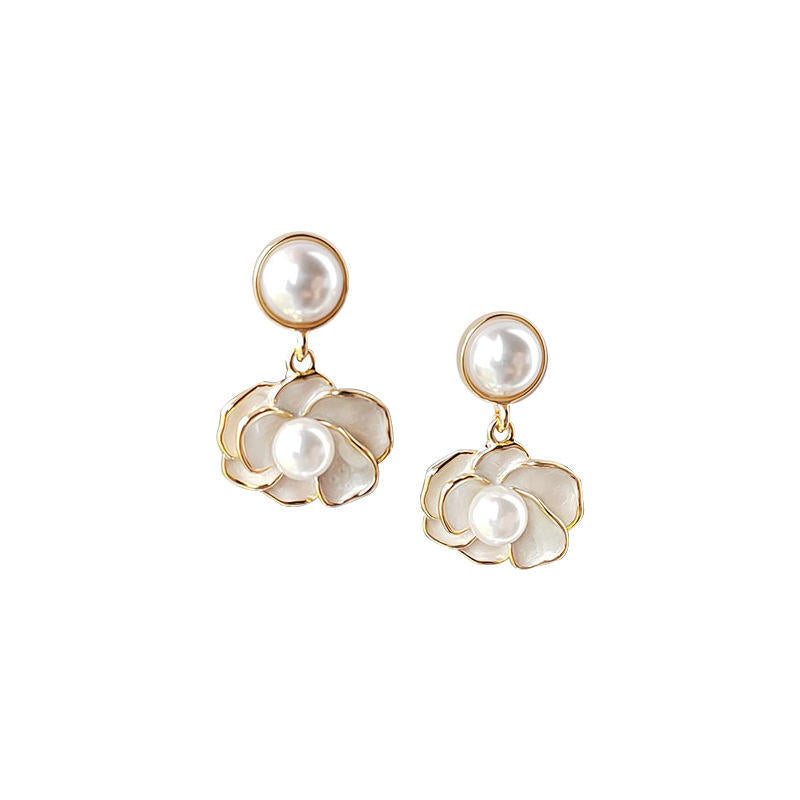 White Shell With Pearl Earrings