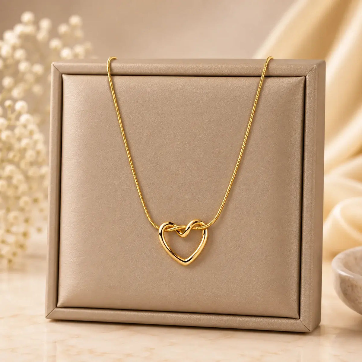 Infinite Heart Necklace - Anti Tarnish