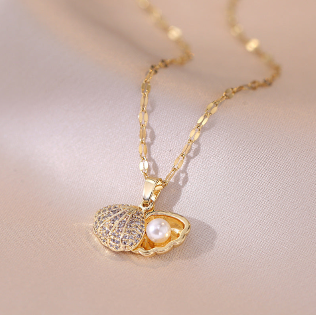Pearl Seashell Charm Necklace